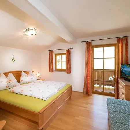 Mitterbichlhof Apartment Sankt Johann im Pongau Exterior photo