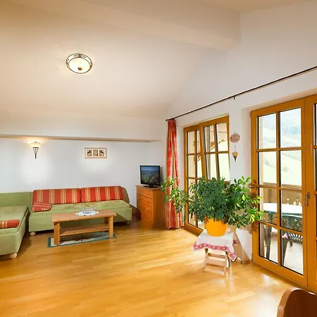 Mitterbichlhof Apartment Sankt Johann im Pongau Exterior photo